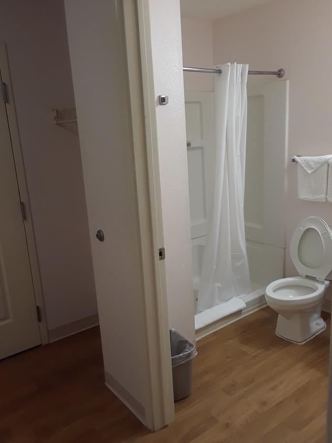 Intown Suites Houston Intercontinental Exteriör bild
